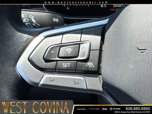 Used 2025 Volkswagen Jetta Sport FWD image 24