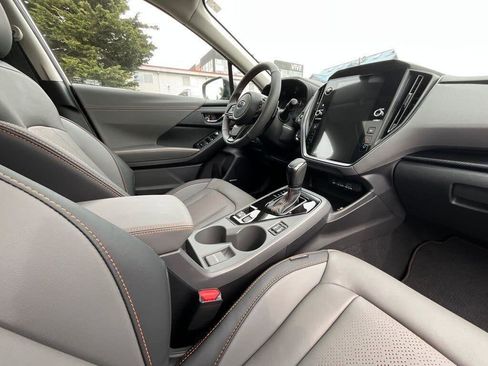 Certified 2025 Subaru Crosstrek 2.5i Limited w/ Crosstrek Mirror Package image 19