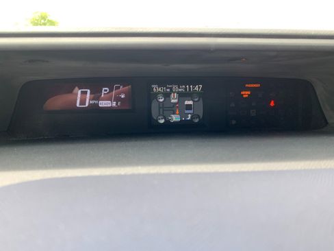 Used 2017 Toyota Prius C Two FWD image 13
