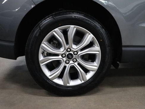 Used 2023 Ford Edge Titanium image 30