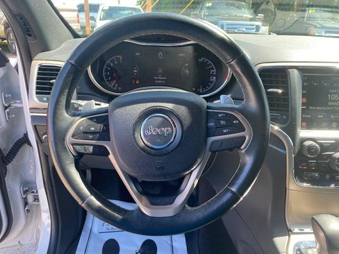 Used 2017 Jeep Grand Cherokee Limited w/ Luxury Group II AWD/4WD image 28