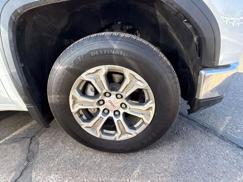 Used 2024 GMC Sierra 1500 SLT image 5