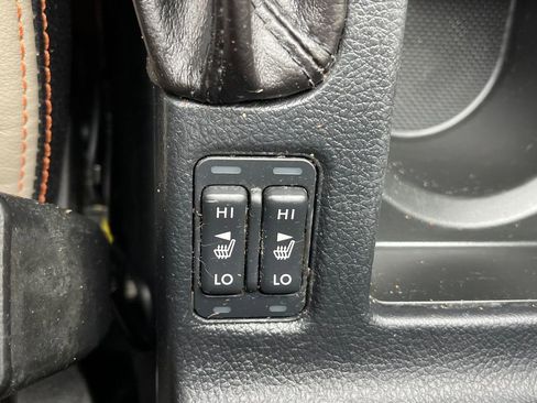 Used 2017 Subaru Crosstrek 2.0i Limited image 19