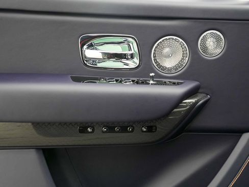 New 2026 Rolls-Royce Cullinan Black Badge image 21