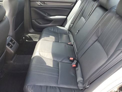 Used 2018 Honda Accord EX-L image 12