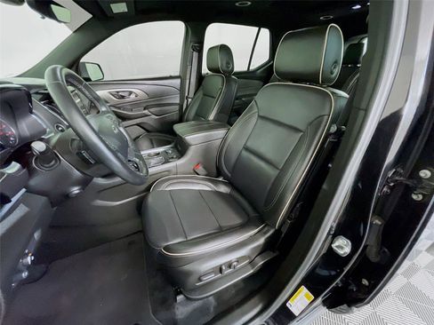 Used 2023 Chevrolet Traverse Premier w/ Redline Edition AWD/4WD image 25