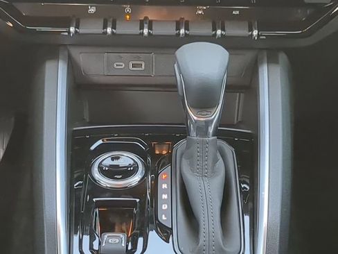 Certified 2024 Chevrolet Colorado LT w/ LT Convenience Package II image 19