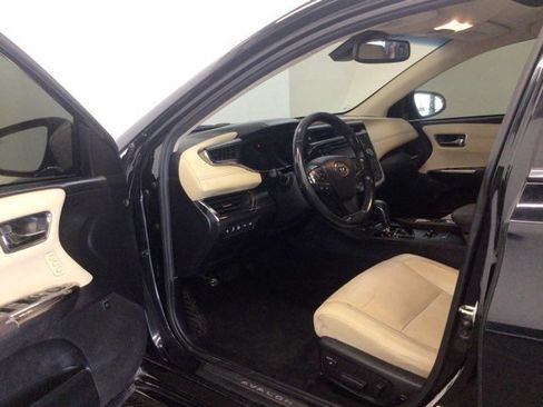 Used 2017 Toyota Avalon Limited FWD image 17