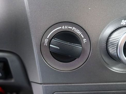 Used 2015 Toyota Sequoia Platinum w/ Four Season Floor Mat Package image 31