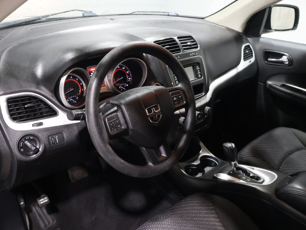 Used 2019 Dodge Journey SE FWD image 13