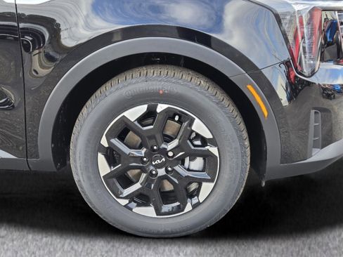 New 2026 Kia Sorento S image 4