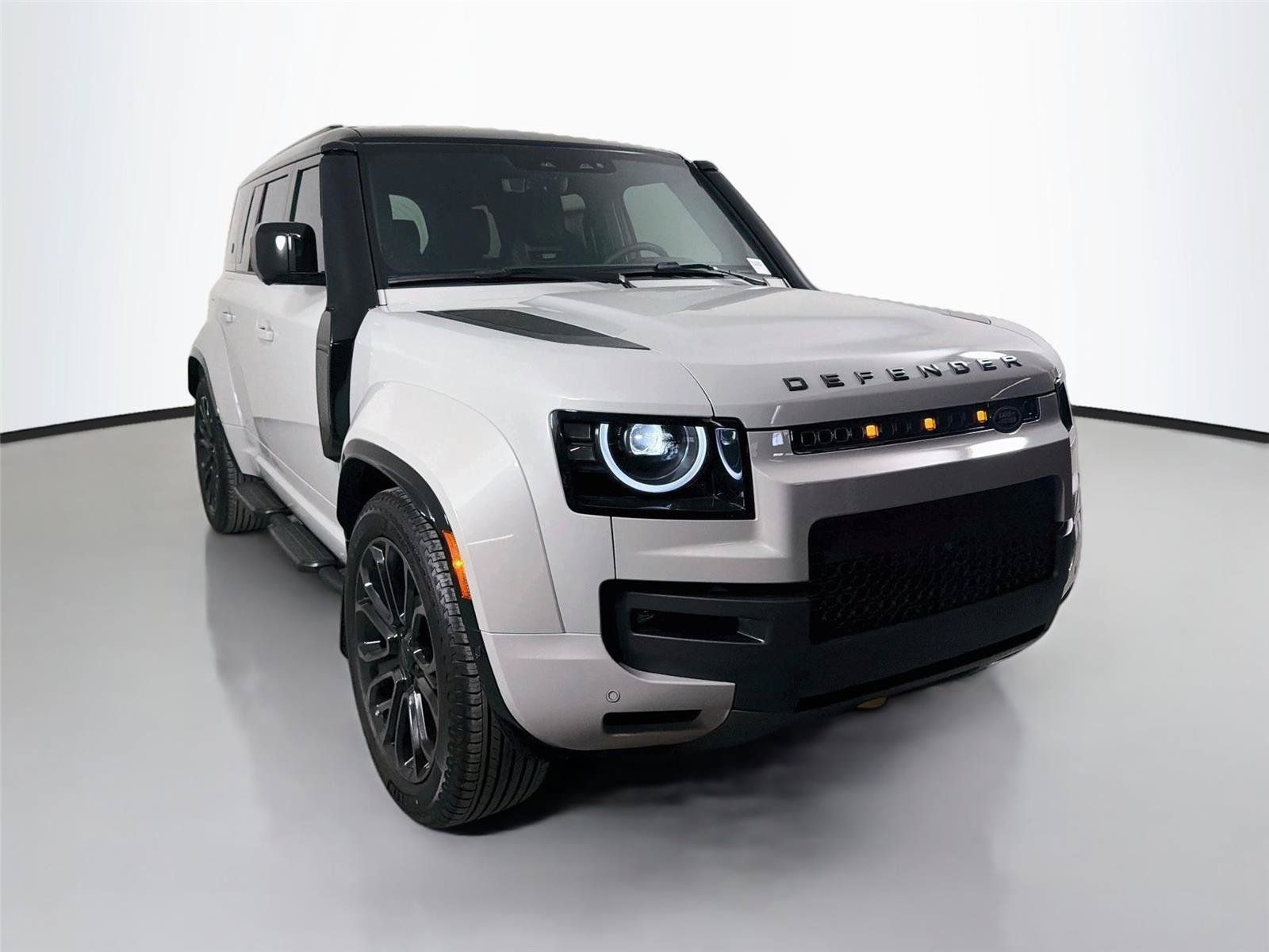 New 2026 Land Rover Defender 110 OCTA AWD/4WD image 3