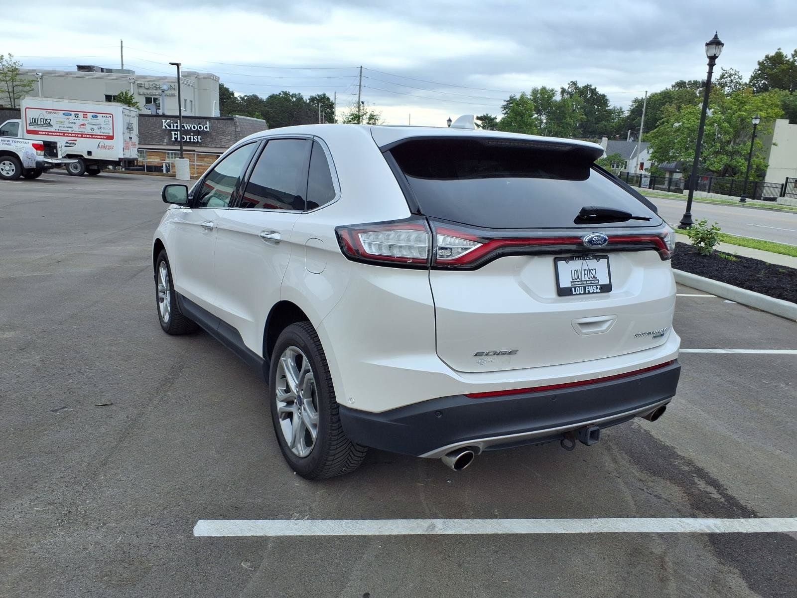 Used 2018 Ford Edge Titanium w/ Equipment Group 302A AWD/4WD image 30