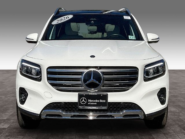 Used 2026 Mercedes-Benz GLB 250 4MATIC image 2