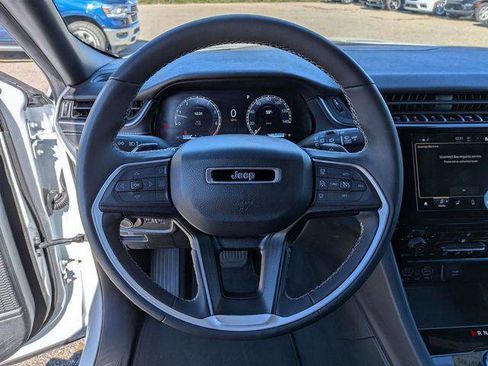 Certified 2024 Jeep Grand Cherokee L Altitude image 17