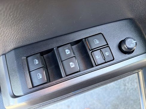 Used 2022 Toyota Tacoma TRD Sport w/ Technology Package RWD image 15