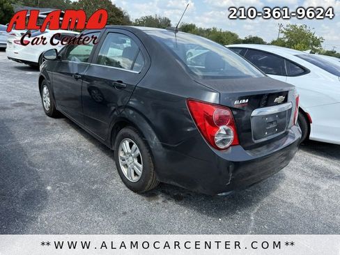 Used 2015 Chevrolet Sonic LT image 3