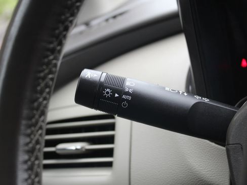 Used 2014 Chevrolet Volt Premium w/ Premium Trim Package image 29