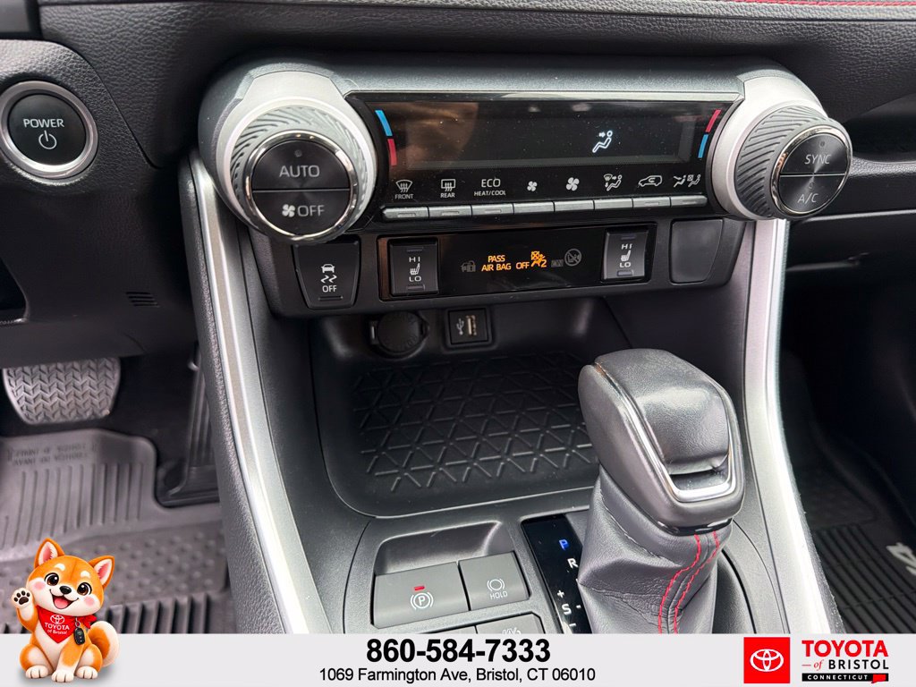 Used 2024 Toyota RAV4 SE w/ Weather & Moonroof Package AWD/4WD image 25
