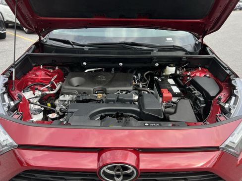 Used 2025 Toyota RAV4 LE AWD/4WD image 25