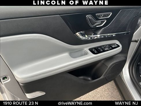 Certified 2021 Lincoln Corsair AWD w/ Premium Package image 13