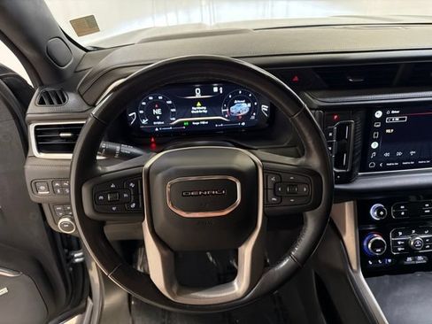 Used 2022 GMC Yukon Denali AWD/4WD image 13