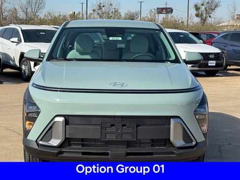 New 2026 Hyundai Kona SE image 7