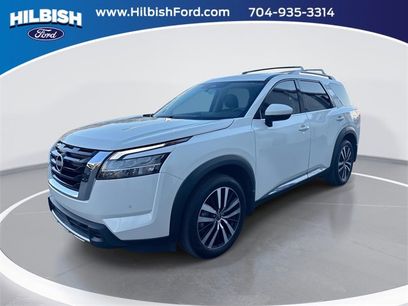 Used 2024 Nissan Pathfinder Platinum w/ Cargo Package