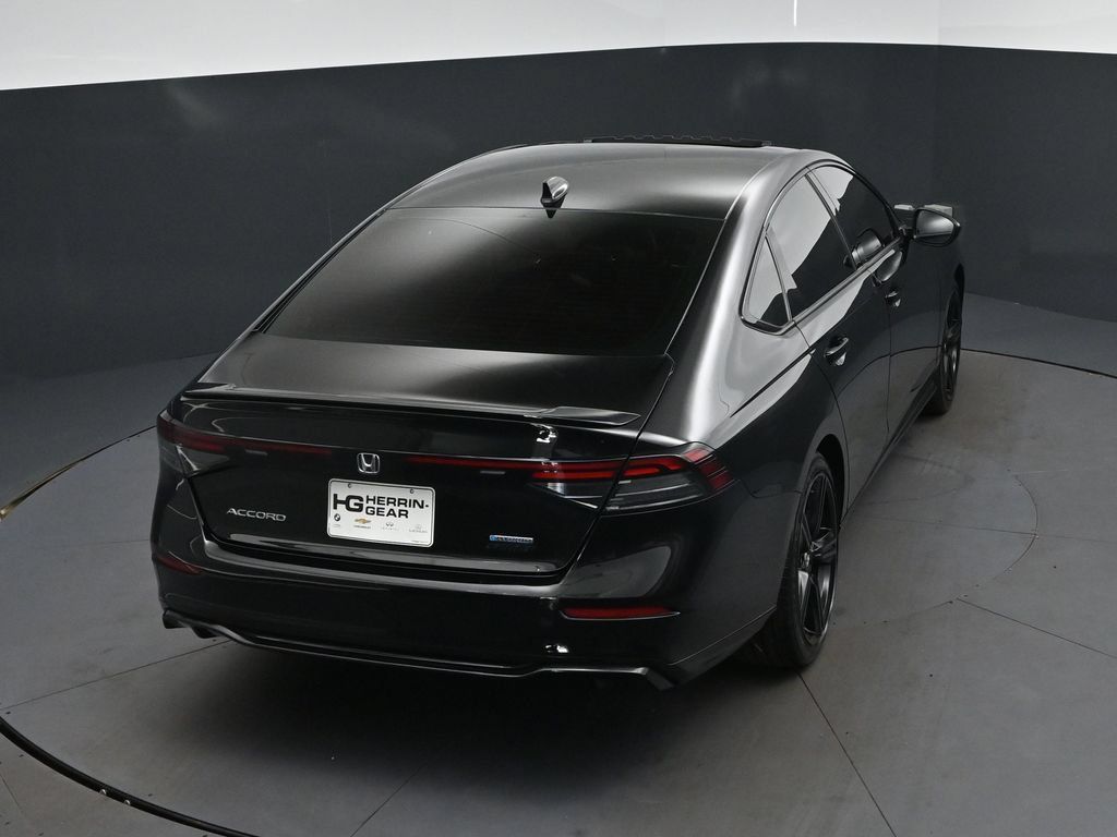 Used 2025 Honda Accord Sport image 34