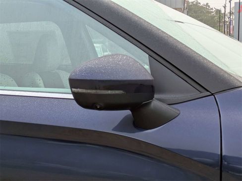 New 2026 Mitsubishi Outlander SE image 12