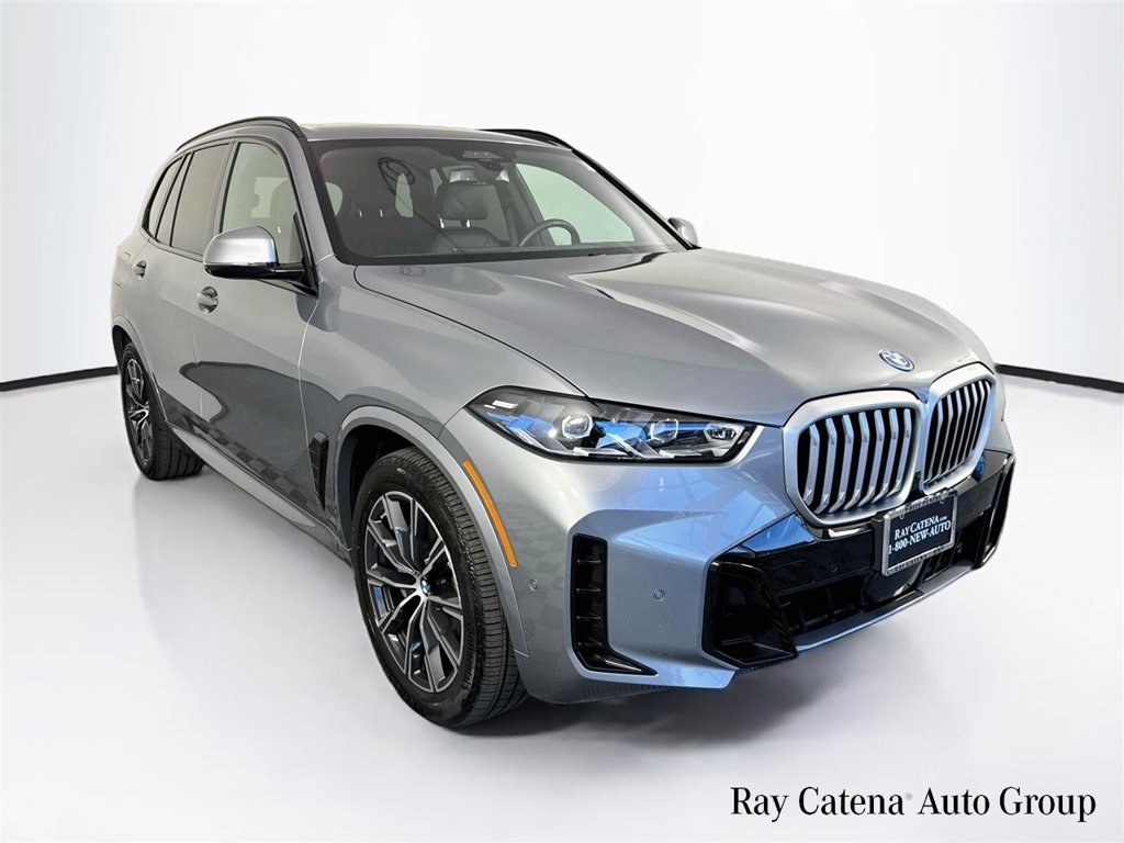 Used 2026 BMW X5 xDrive50e w/ M Sport Package AWD/4WD image 1