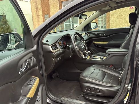 Used 2018 GMC Acadia Denali w/ Technology Package image 23