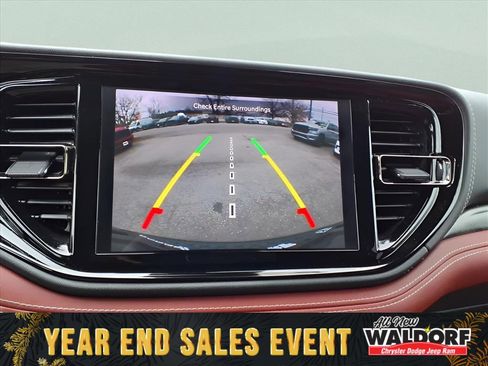 Used 2022 Dodge Durango SRT w/ Premium Interior Group image 18