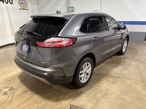 Used 2022 Ford Edge SEL w/ Convenience Package image 7