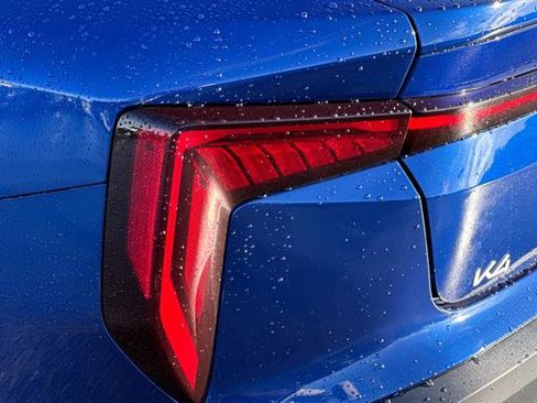 New 2025 Kia K4 LXS image 30