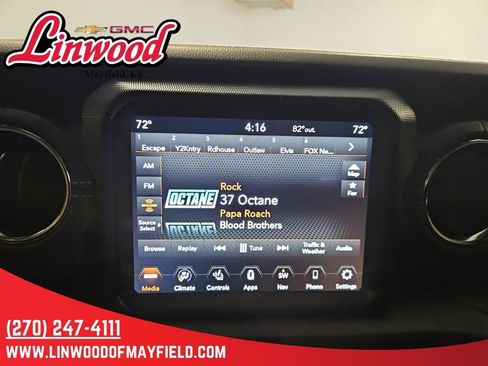 Used 2023 Jeep Wrangler Unlimited Sahara AWD/4WD image 20