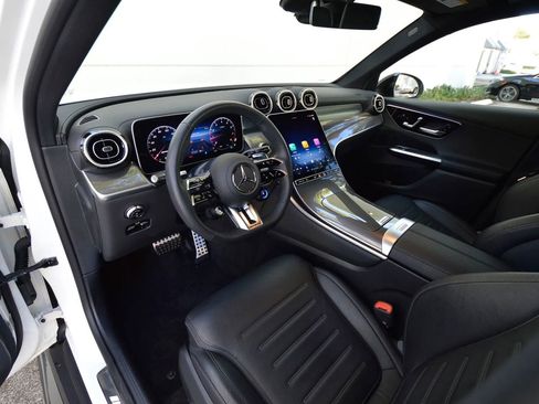 Used 2025 Mercedes-Benz GLC 43 AMG 4MATIC image 26