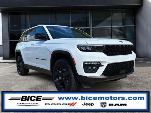 New 2025 Jeep Grand Cherokee Limited w/ Black Appearance Package image 1