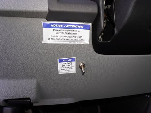 Used 2024 Ford E-450 and Econoline 450 Super Duty w/ Power Windows & Locks Group RWD image 11