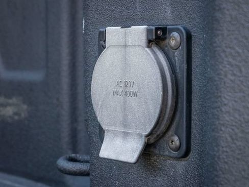 Used 2023 GMC Sierra 1500 Denali AWD/4WD image 17