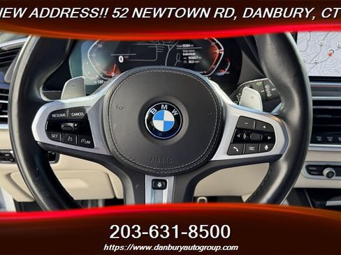 Used 2021 BMW X5 xDrive40i w/ M Sport Package AWD/4WD image 22