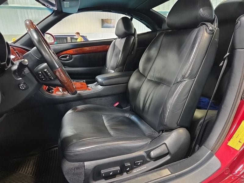 Used 2006 Lexus SC 430 Convertible RWD image 9