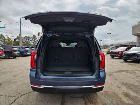 New 2026 GMC Yukon Elevation image 4