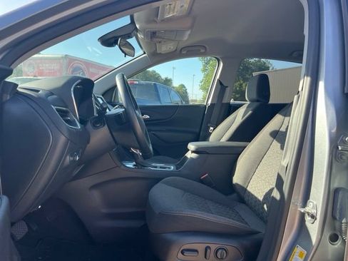 Used 2024 Chevrolet Equinox LT FWD image 7