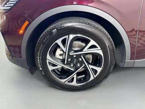 Used 2025 Lincoln Nautilus Premier w/ Equipment Group 102A AWD/4WD image 42