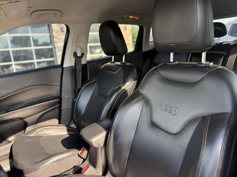 Used 2019 Jeep Compass Limited AWD/4WD image 13