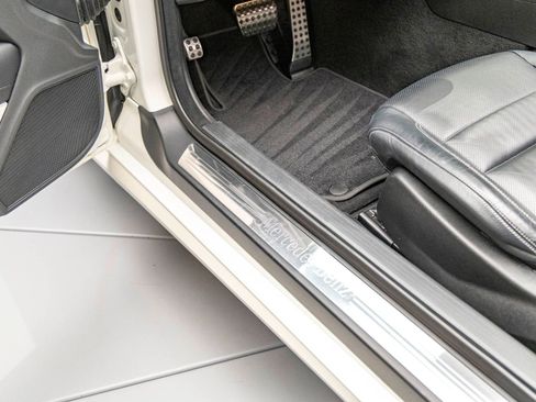 Used 2011 Mercedes-Benz E 550 Cabriolet image 37