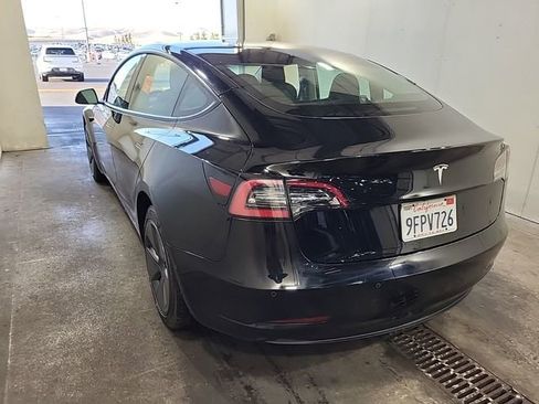 Used 2022 Tesla Model 3 Long Range AWD/4WD image 3