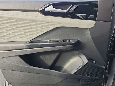 Used 2023 Volkswagen Taos S w/ IQ Drive S Package image 25