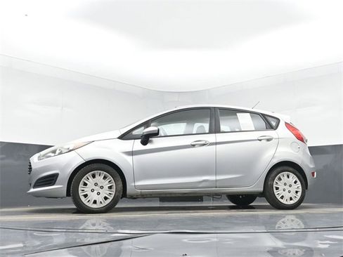 Used 2016 Ford Fiesta S image 40